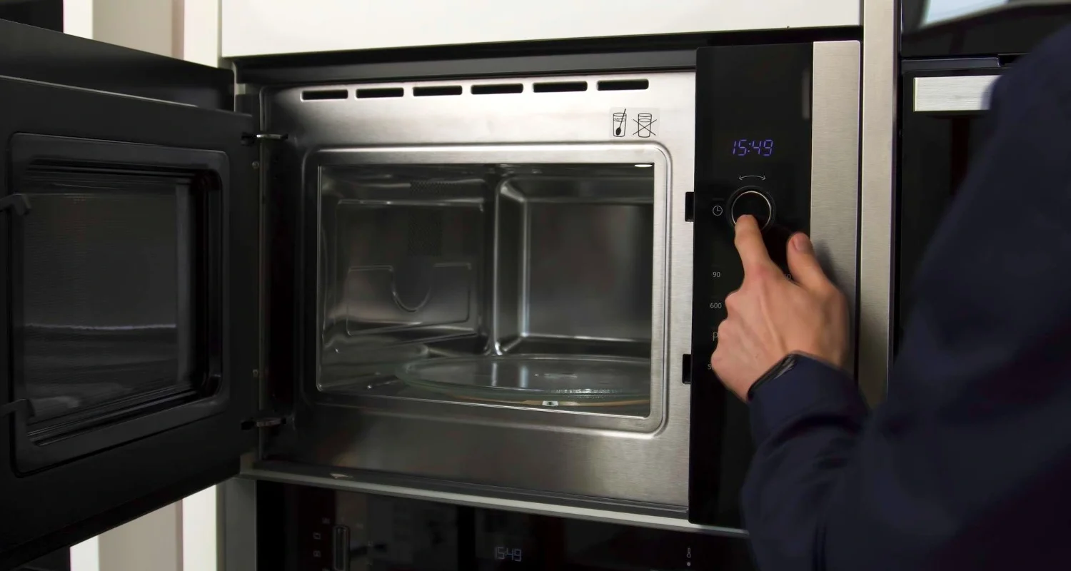 professional cove Microwave repair services in LA